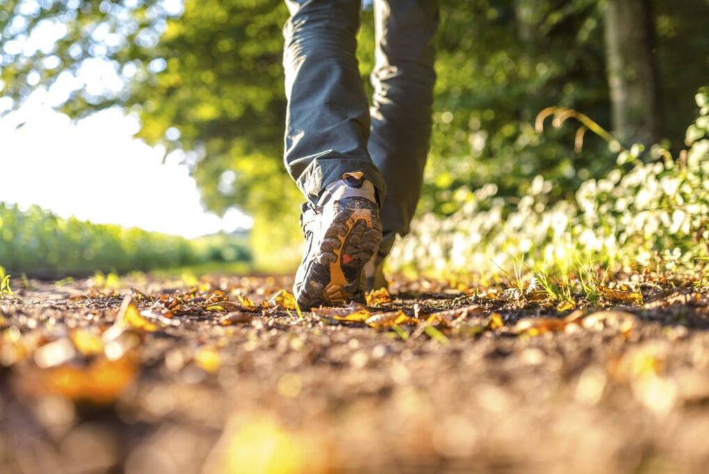 Walking will help men prevent the development of prostatitis